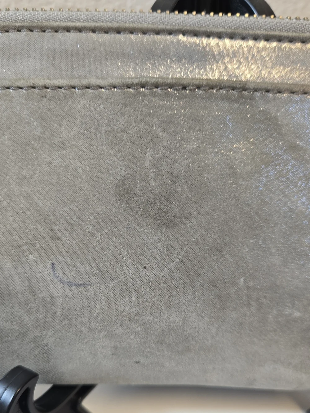 Pre-loved Coach Poppy Silver Metallic Wristlet Clutch